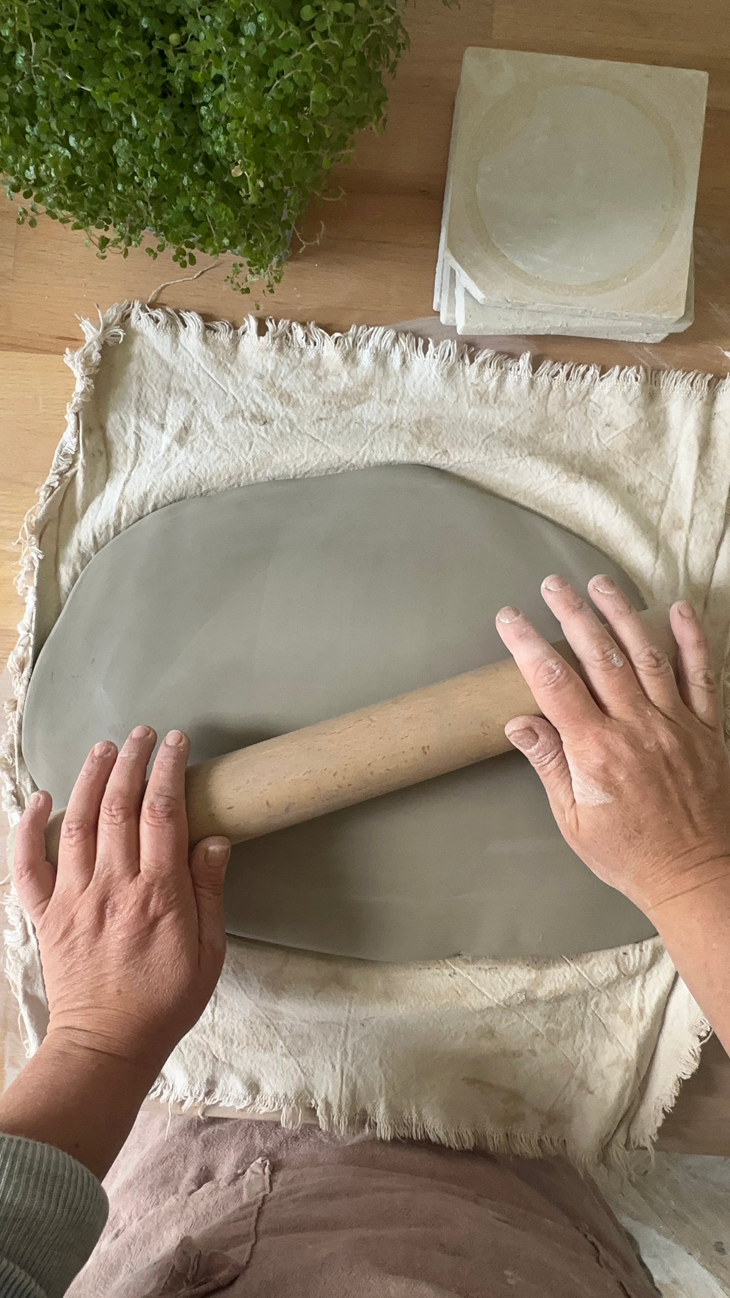 Make Your Own Heirloom Serving Platter 24 Nov AM