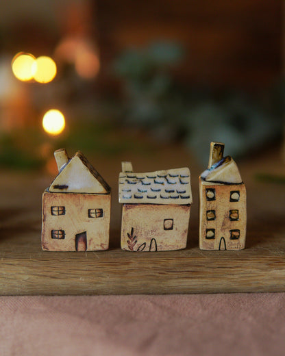 Set of 3 Tiny Cottages