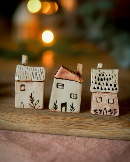 Set of 3 Tiny Cottages