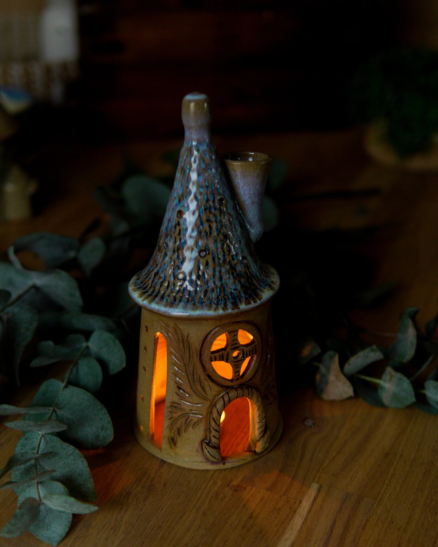 Cottage Luminary 1